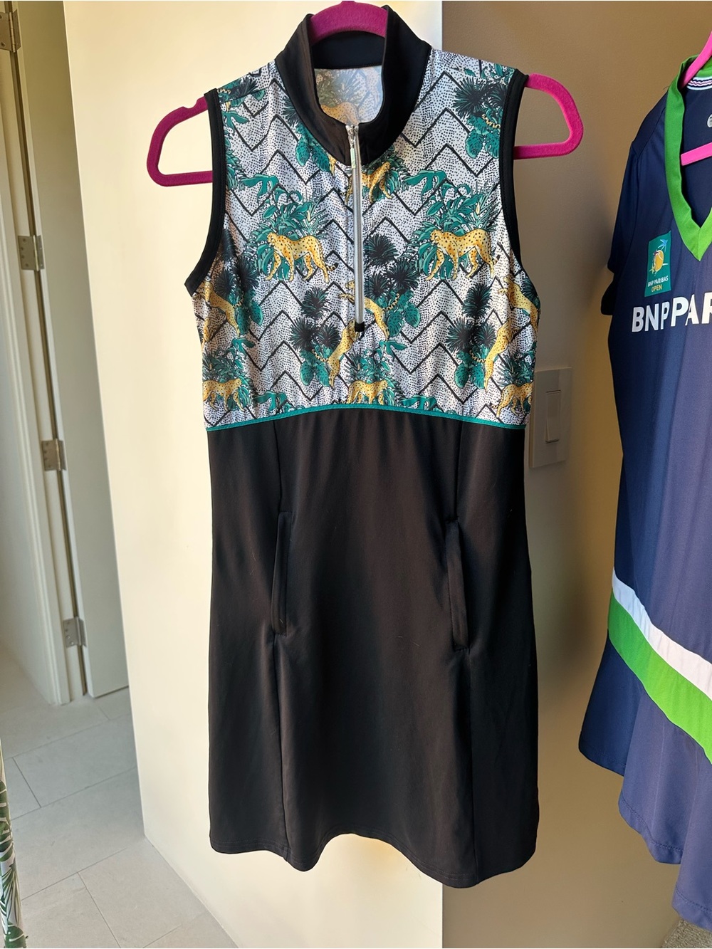 GG Blue Lux Sport XS Sleeveless golf Dress Black with Jungle Print
